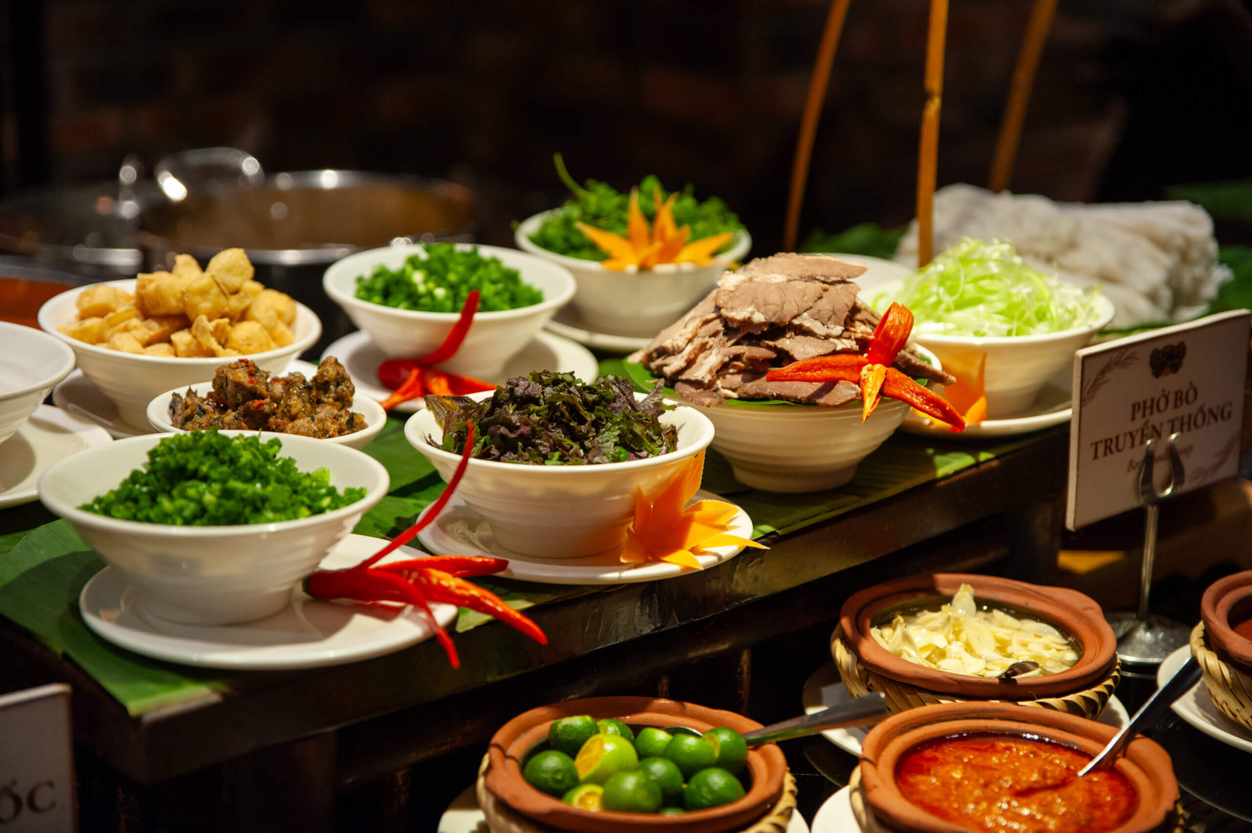 Phở bò truyền thông - Buffet Sen Tây Hồ